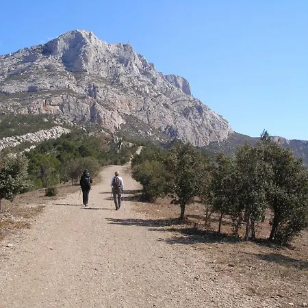 Sainte Victoire Aix En Provence